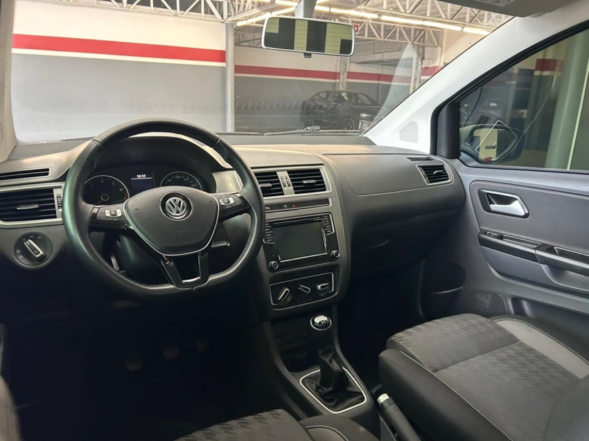 volkswagen fox 1.6 msi comfortline 8v flex 4p manual 2018