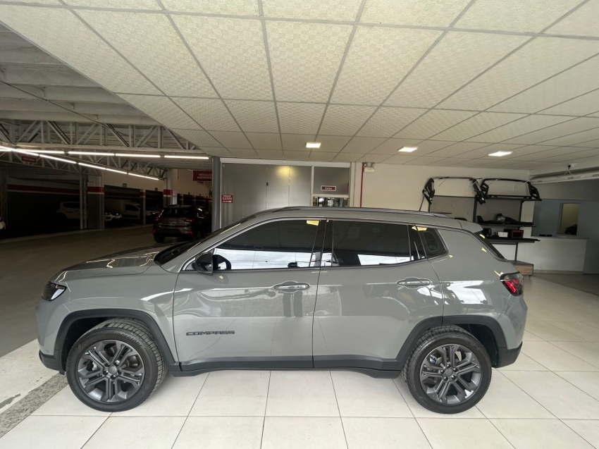 jeep compass 1.3 t270 turbo flex longitude at6 4p automatico 2025