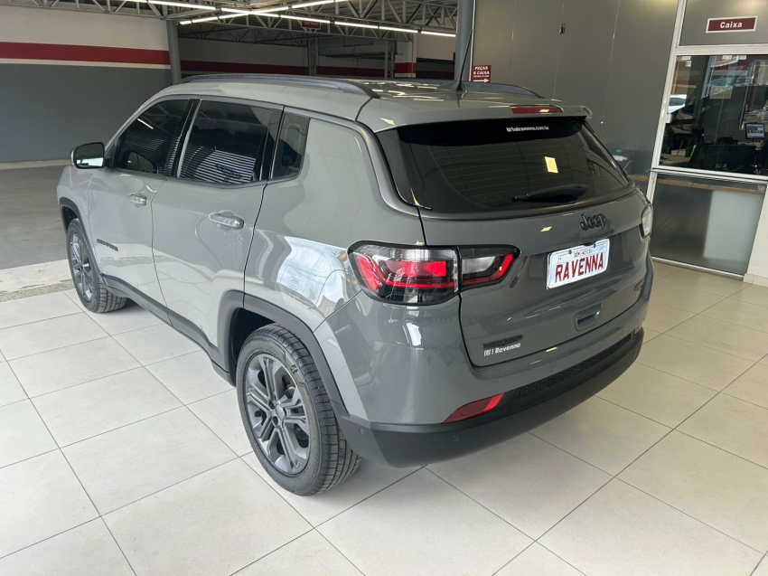 jeep compass 1.3 t270 turbo flex longitude at6 4p automatico 2025