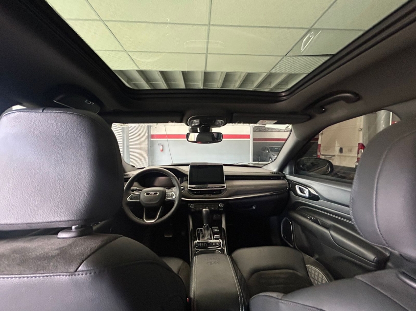 jeep commander 2.0 hurricane 4 turbo gasolina blackhawk at9 4p automatico 2025 jeep commander 2.0 hurricane 4 turbo gasolina blackhawk at9 4p automatico 2025