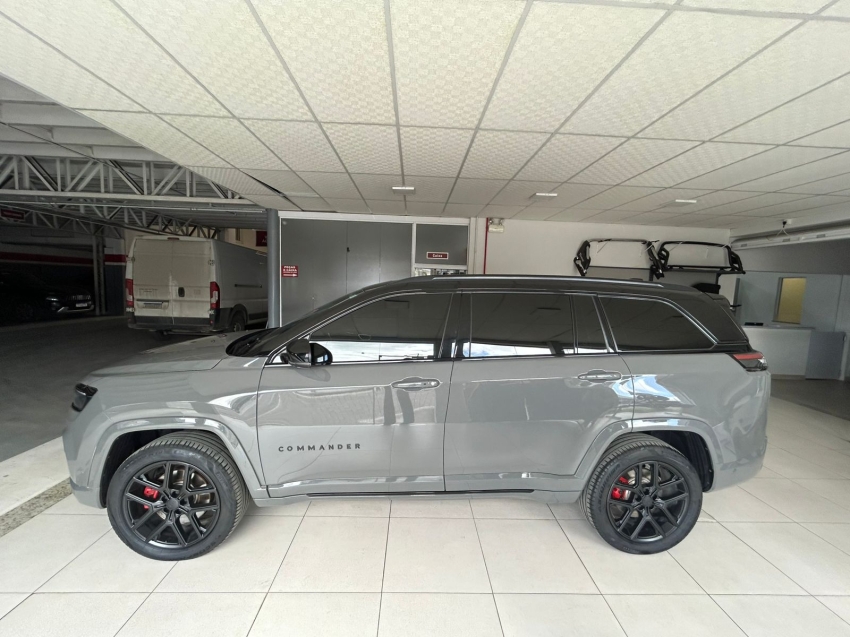 jeep commander 2.0 hurricane 4 turbo gasolina blackhawk at9 4p automatico 2025 jeep commander 2.0 hurricane 4 turbo gasolina blackhawk at9 4p automatico 2025