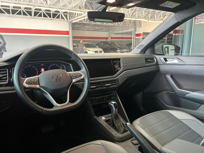 volkswagen nivus 1.0 200 tsi total flex highline automatico 4p 202411