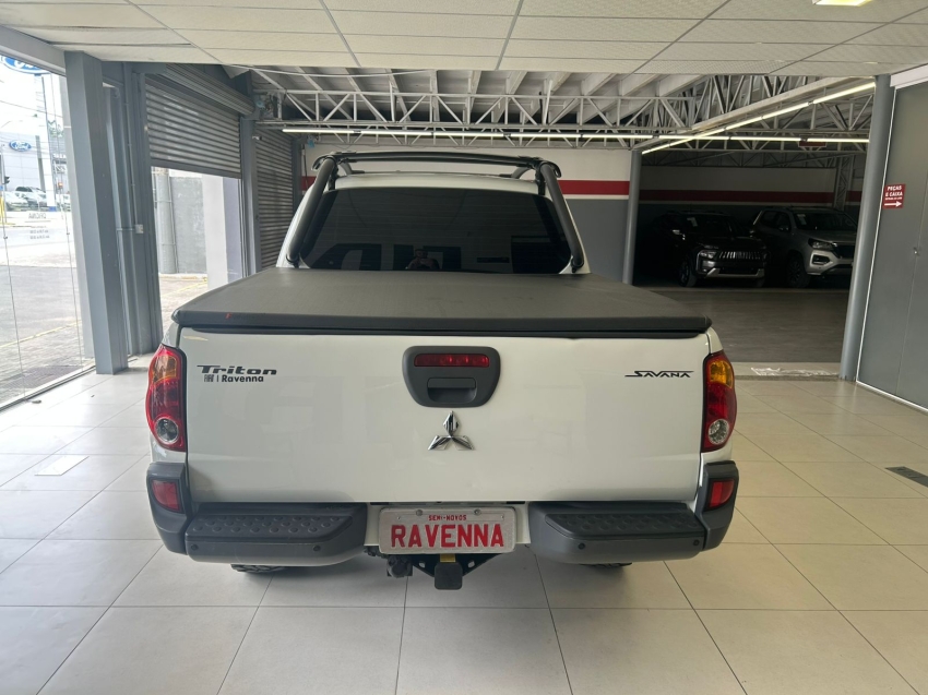 mitsubishi l200 savana 3.2 4x4 16v turbo intercooler diesel 4p manual 20135