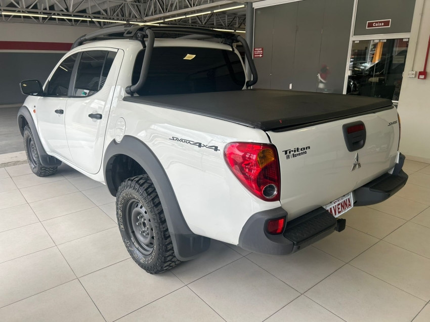 mitsubishi l200 savana 3.2 4x4 16v turbo intercooler diesel 4p manual 20134