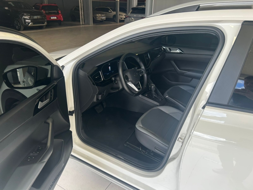 volkswagen nivus 1.0 200 tsi total flex highline automatico 4p 20217