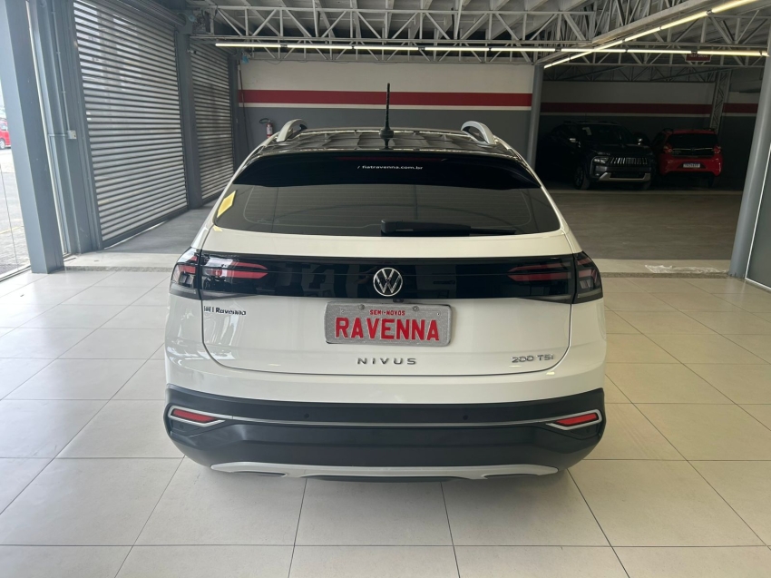 volkswagen nivus 1.0 200 tsi total flex highline automatico 4p 20215