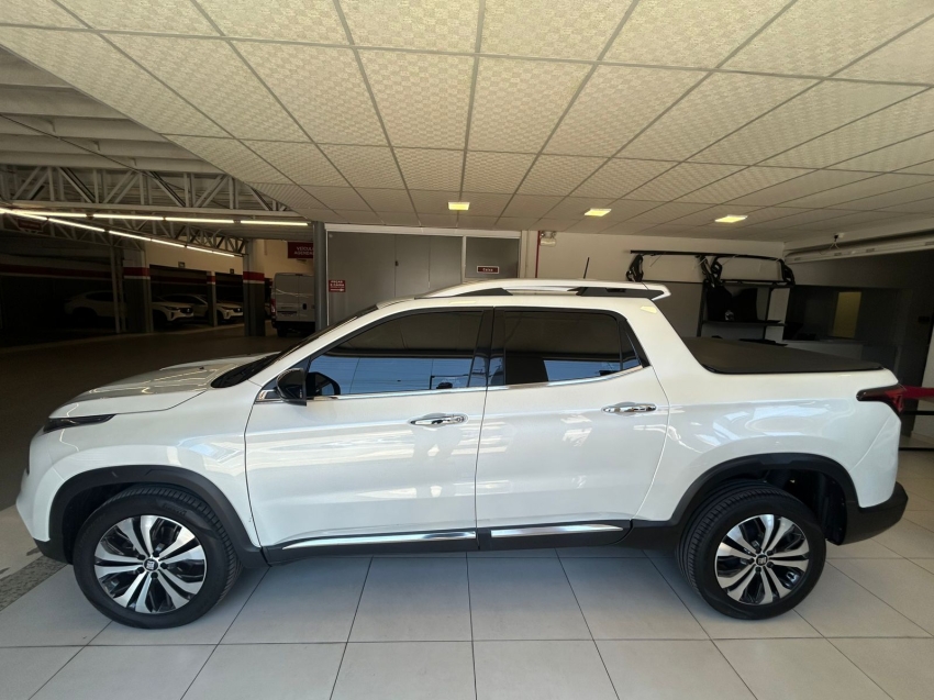 fiat toro 1.3 turbo 270 flex volcano at6 4p automatico 20253