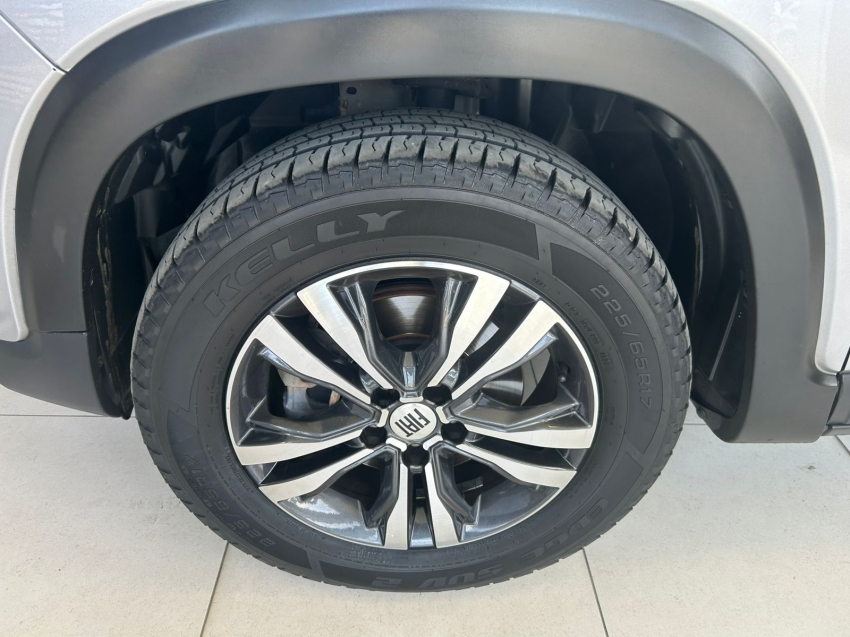 fiat toro 1.3 turbo 270 flex freedom at6 4p automatico 20231