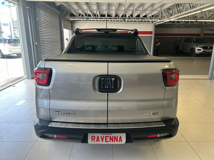 fiat toro 1.3 turbo 270 flex freedom at6 4p automatico 20235