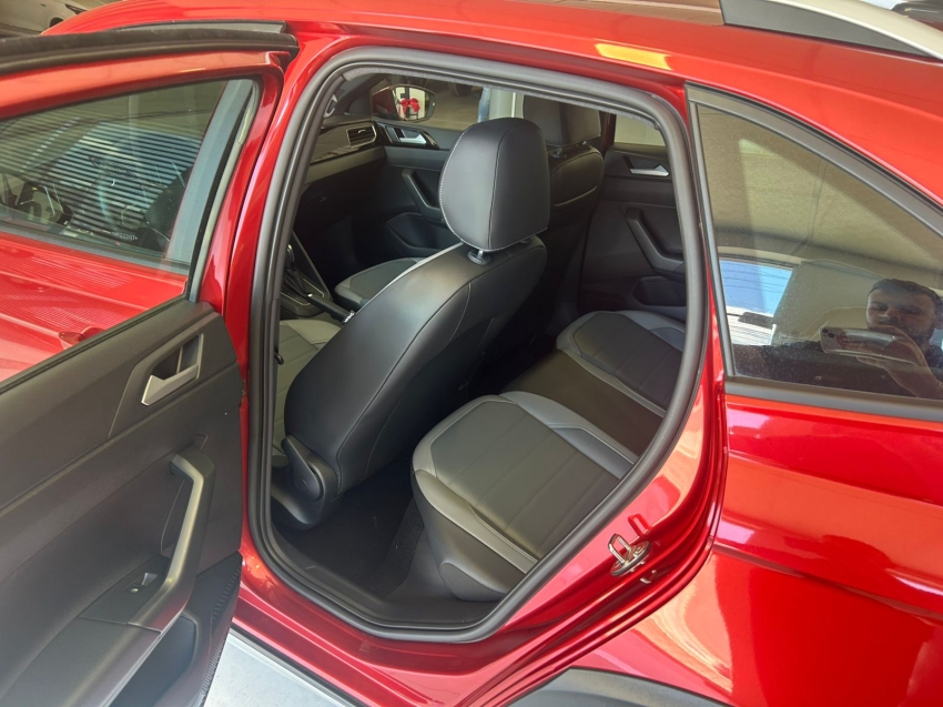 volkswagen nivus 1.0 200 tsi total flex highline automatico 4p 20228