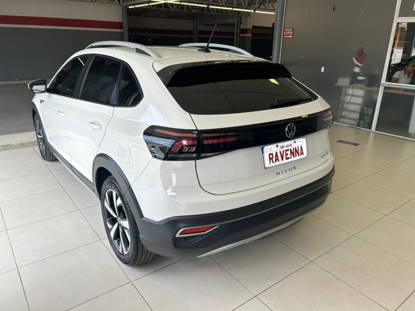 volkswagen nivus 1.0 200 tsi total flex highline automatico 4p 20214
