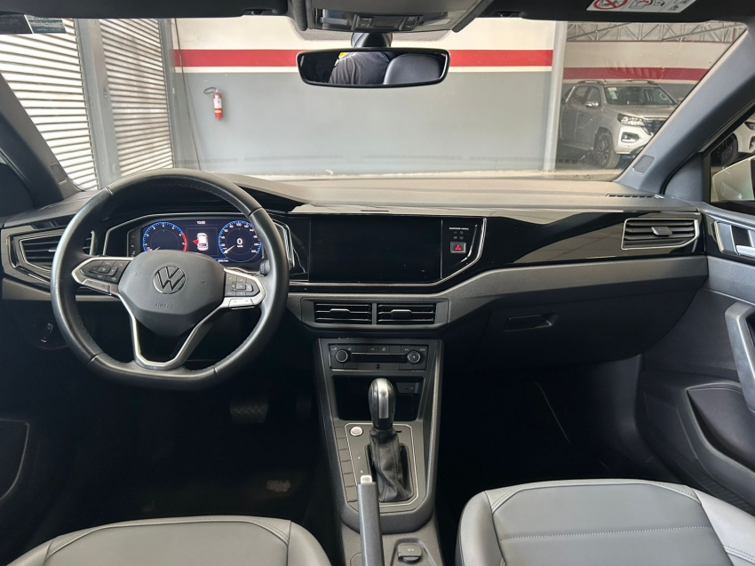 volkswagen nivus 1.0 200 tsi total flex highline automatico 4p 202110