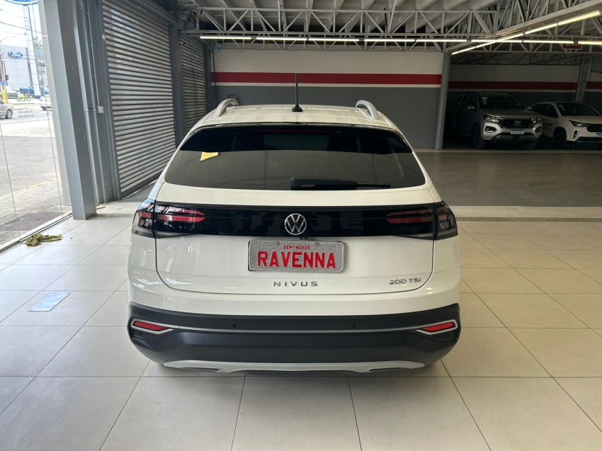 volkswagen nivus 1.0 200 tsi total flex highline automatico 4p 20215