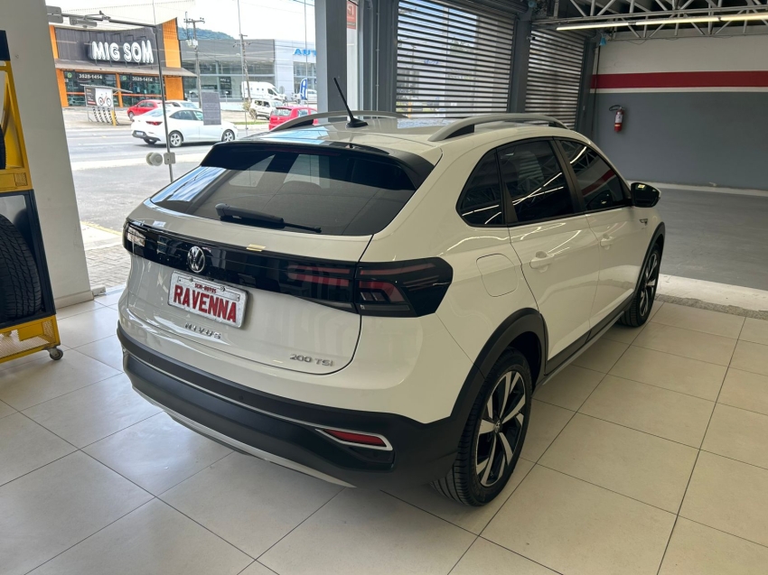 volkswagen nivus 1.0 200 tsi total flex highline automatico 4p 20216