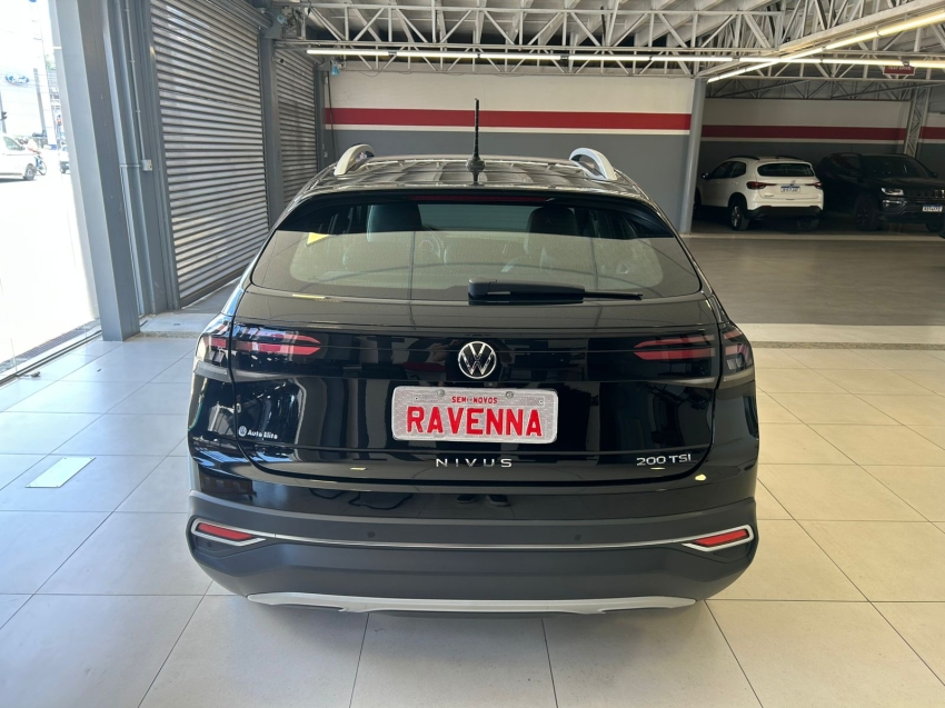 volkswagen nivus 1.0 200 tsi total flex highline automatico 4p 20235