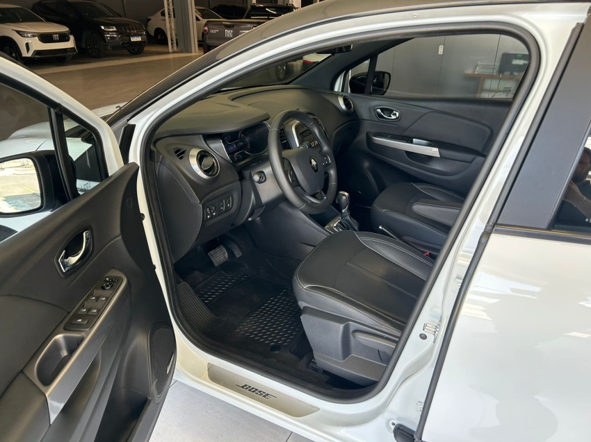 renault captur 1.6 16v sce flex bose x-tronic 4p automatico 20217