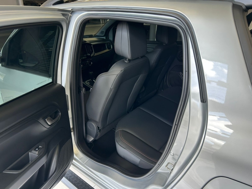 fiat strada 1.0 turbo 200 flex ultra cd cvt 1.3 4p automatico 20258