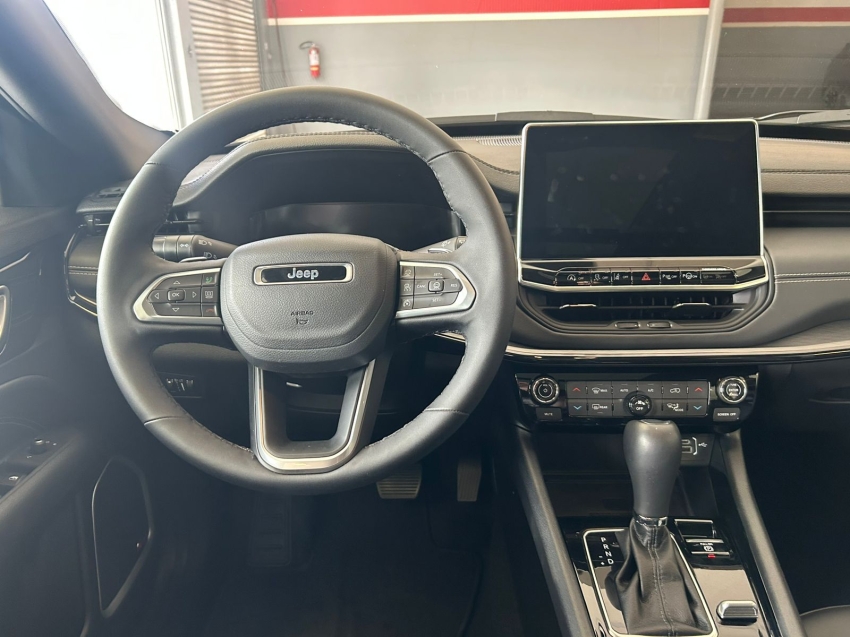 jeep compass 2.0 hurricane 4 turbo gasolina blackhawk at9 4p automatico 202511