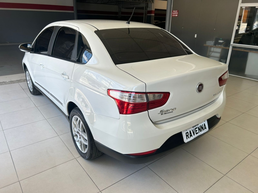 fiat grand siena 1.6 mpi essence 16v flex 4p automatizado semiautomatico 20154