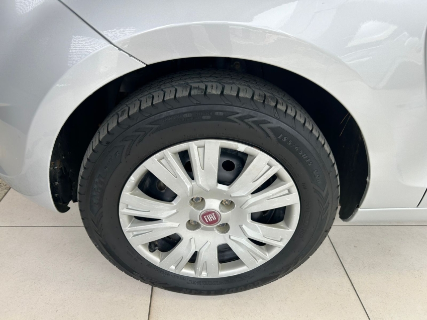 fiat palio 1.6 mpi essence 16v flex 4p automatizado semiautomatico 20171