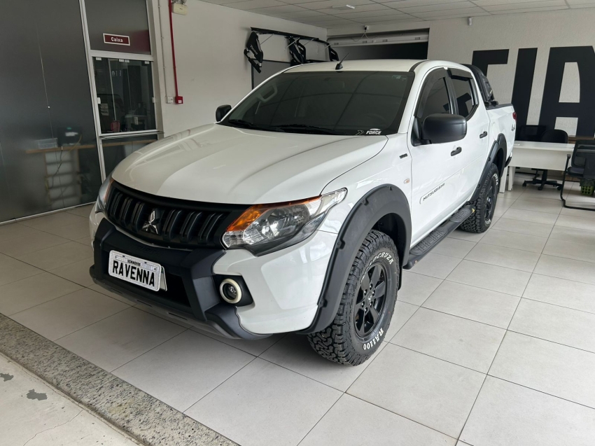 mitsubishi l200 triton 2.4 16v turbo diesel sport glx cd 4p 4x4 manual 20202