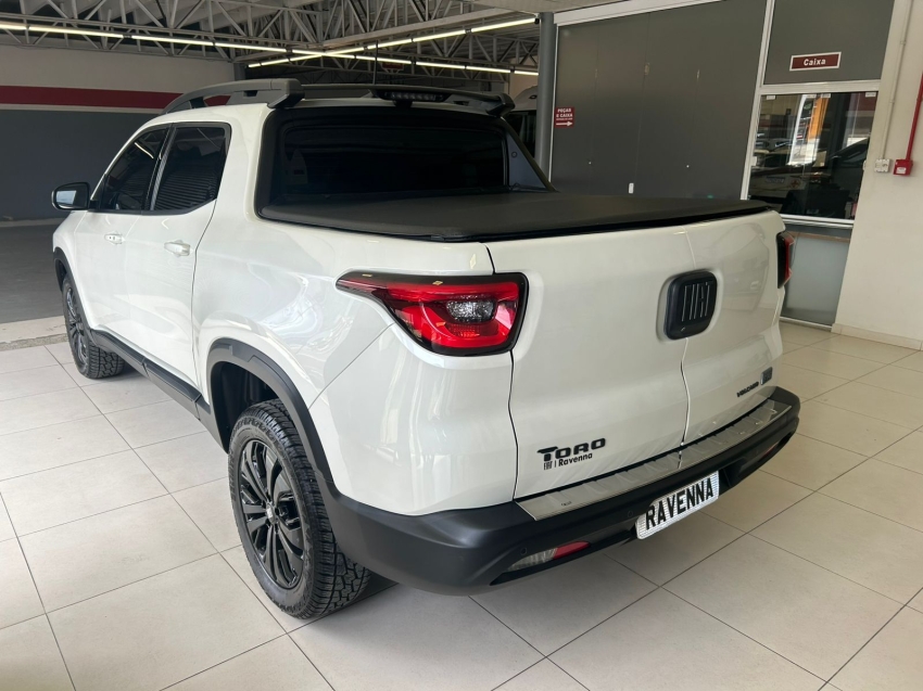 fiat toro 1.3 turbo 270 flex volcano at6 4p automatico 20244