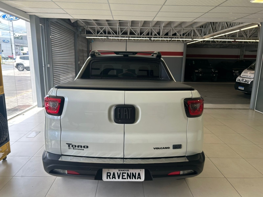 fiat toro 1.3 turbo 270 flex volcano at6 4p automatico 20245