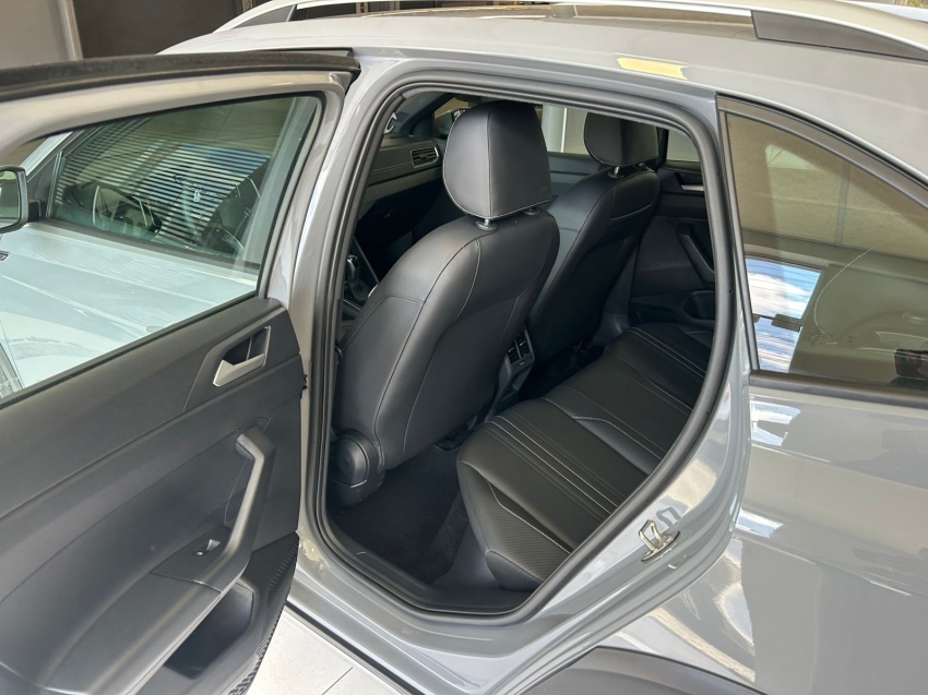 volkswagen nivus 1.0 200 tsi total flex highline automatico 4p 20268