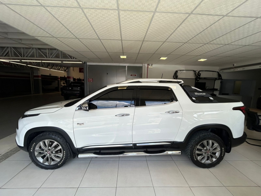 fiat toro 2.0 16v turbo diesel ranch 4wd at9 4p automatico 20213