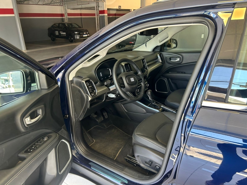 fiat toro 2.0 16v turbo diesel volcano 4wd at9 4p automatico 20257