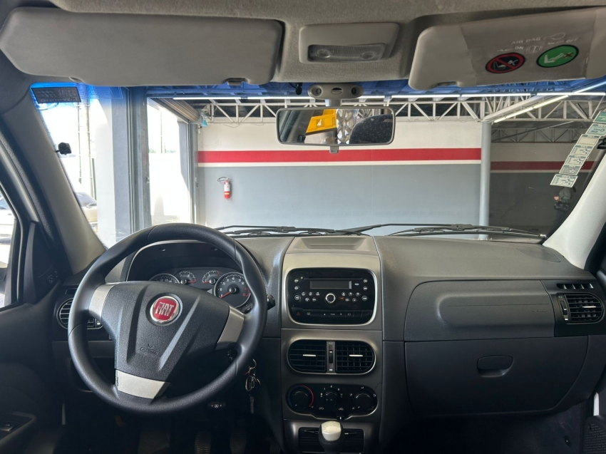 fiat palio 1.6 trekking weekend 16v flex 4p manual 201310