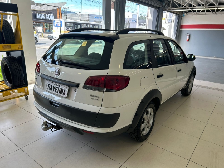 fiat palio 1.6 trekking weekend 16v flex 4p manual 20136