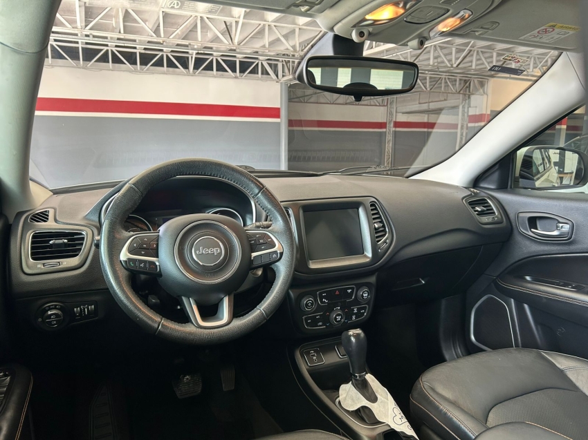 jeep compass 2.0 16v flex longitude automatico 4p 201810