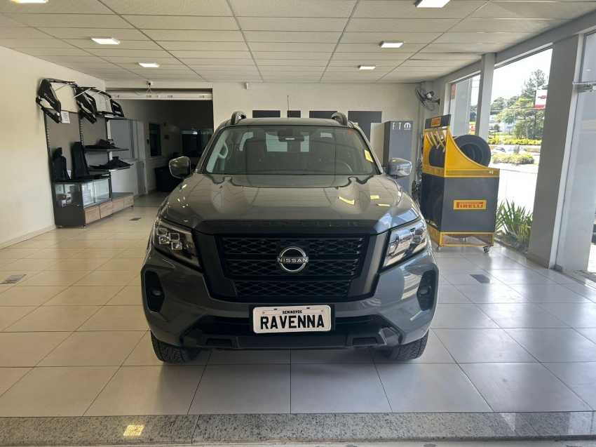 nissan frontier 2.3 16v turbo diesel xe cd 4x4 automatico 4p 2024