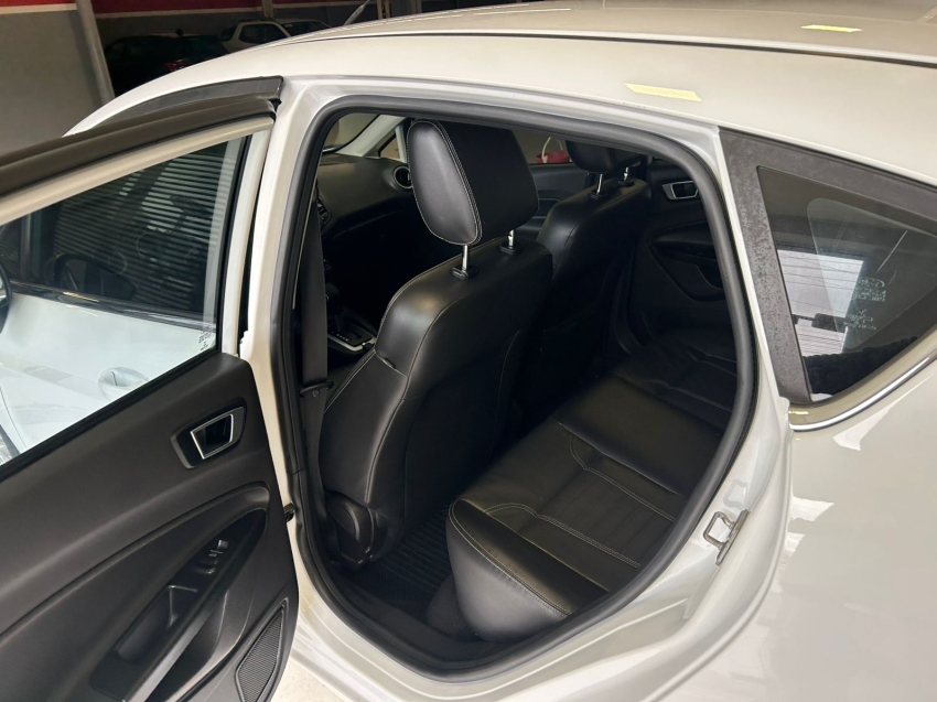 ford fiesta 1.6 titanium hatch 16v flex 4p powershift automatico 20158
