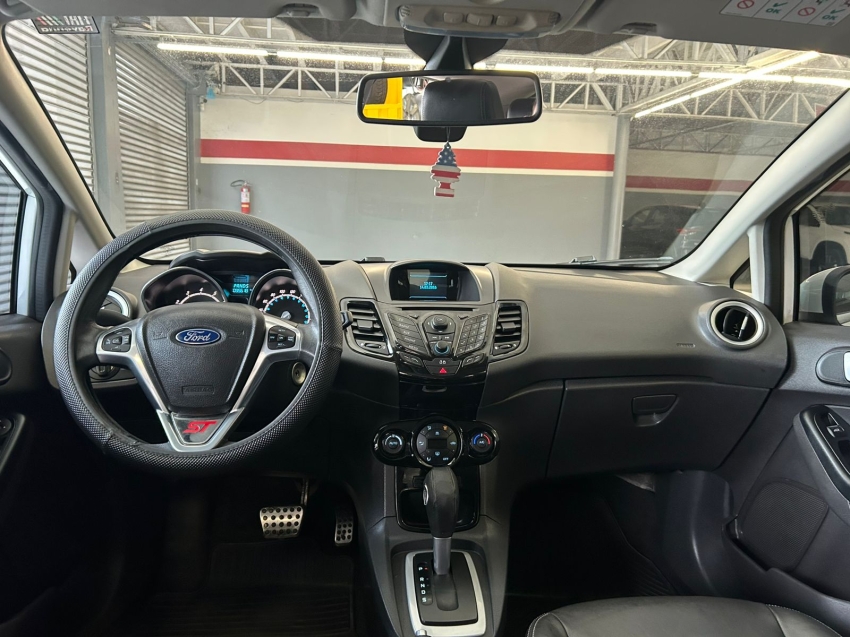 ford fiesta 1.6 titanium hatch 16v flex 4p powershift automatico 201510
