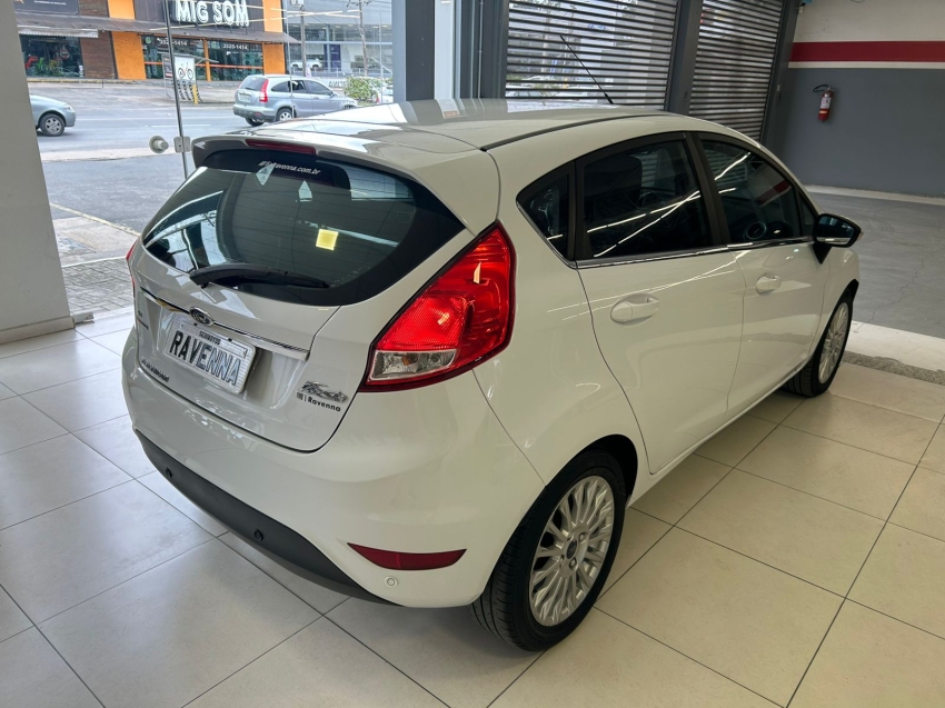 ford fiesta 1.6 titanium hatch 16v flex 4p powershift automatico 20156