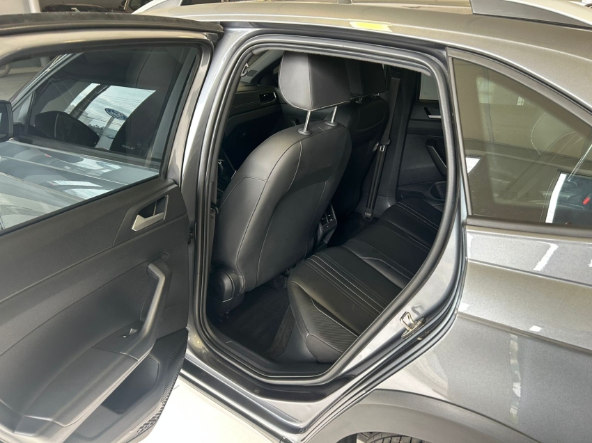 volkswagen nivus 1.0 200 tsi total flex highline automatico 4p 20258