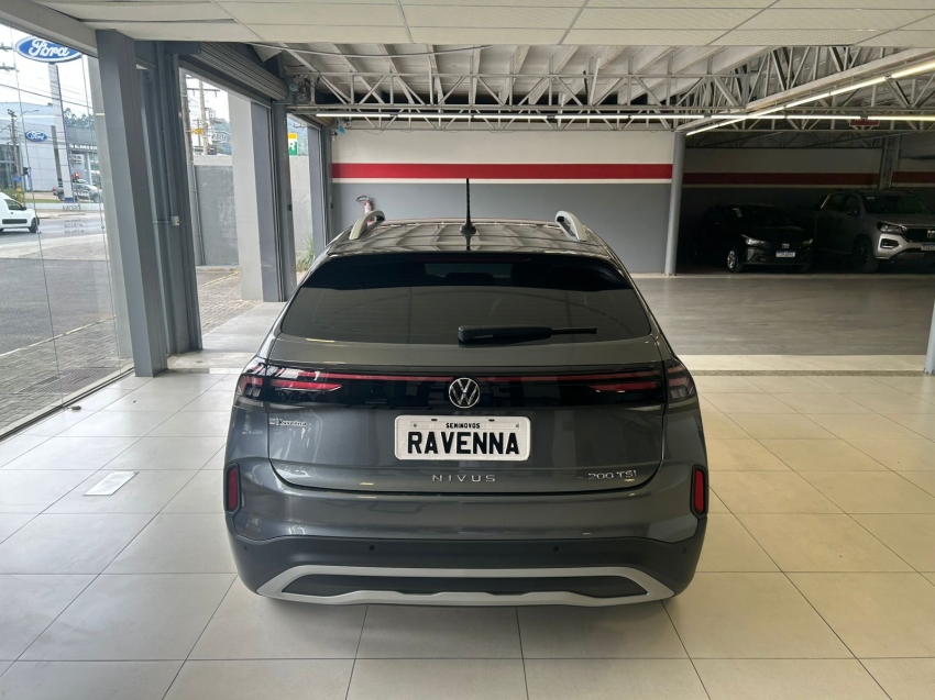 volkswagen nivus 1.0 200 tsi total flex highline automatico 4p 20255