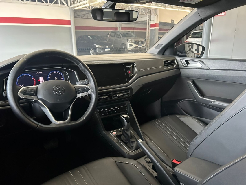 volkswagen nivus 1.0 200 tsi total flex highline automatico 4p 202511