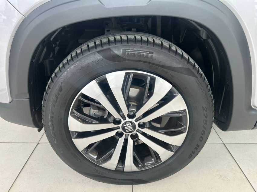 fiat toro 1.3 turbo 270 flex volcano at6 4p automatico 20251