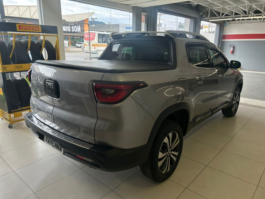 fiat toro 1.3 turbo 270 flex volcano at6 4p automatico 20256