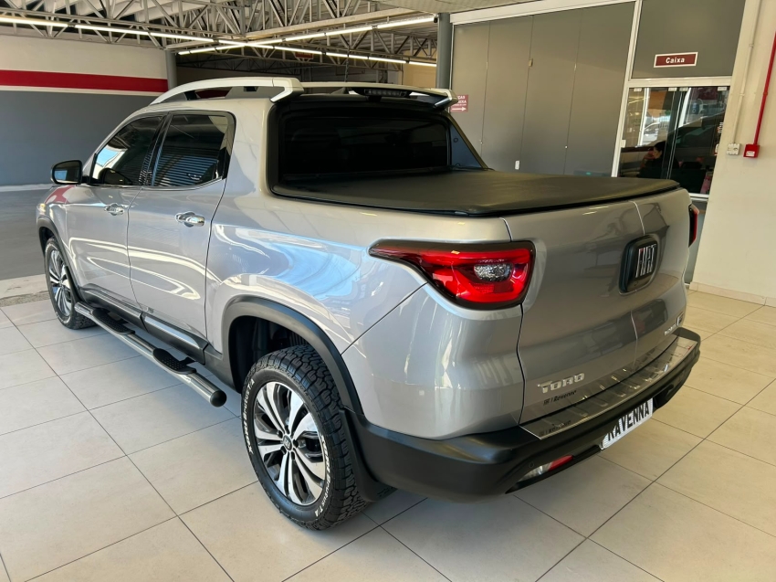 fiat toro 1.3 turbo 270 flex volcano at6 4p automatico 20223