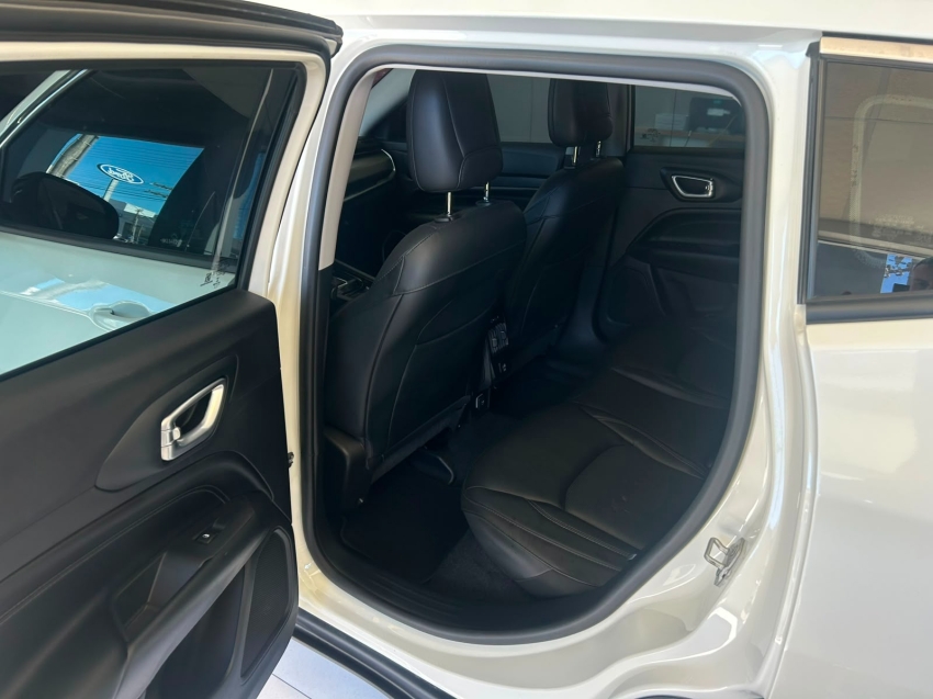 jeep compass 1.3 t270 turbo flex longitude at6 4p automatico 20228