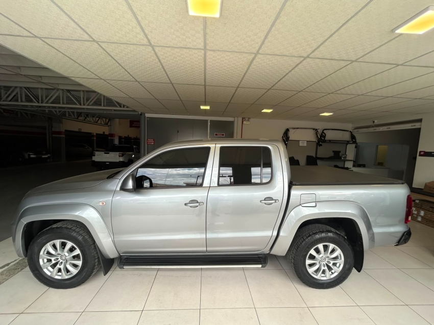 volkswagen amarok 2.0 comfortline 4x4 cd 16v turbo intercooler diesel 4p automatico 20223