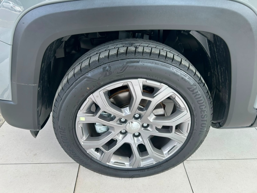 jeep renegade 1.3 t270 turbo flex longitude at6 4p automatico 20261