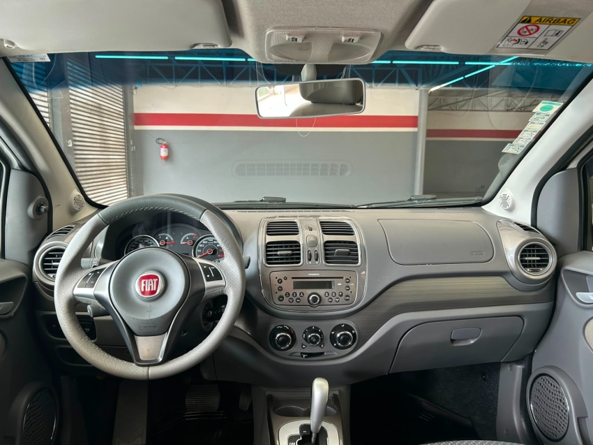 fiat grand siena 1.6 mpi essence 16v flex 4p automatizado semiautomatico 201610