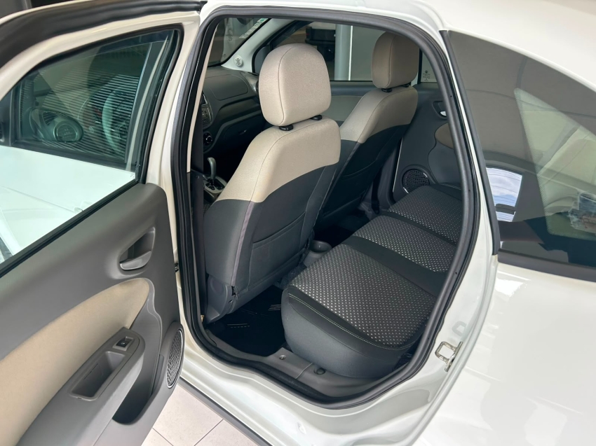 fiat grand siena 1.6 mpi essence 16v flex 4p automatizado semiautomatico 20168