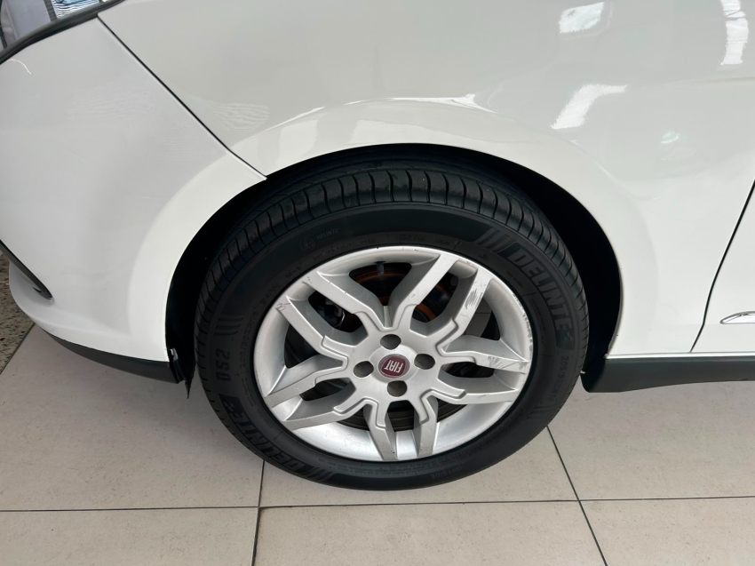 fiat grand siena 1.6 mpi essence 16v flex 4p automatizado semiautomatico 20161