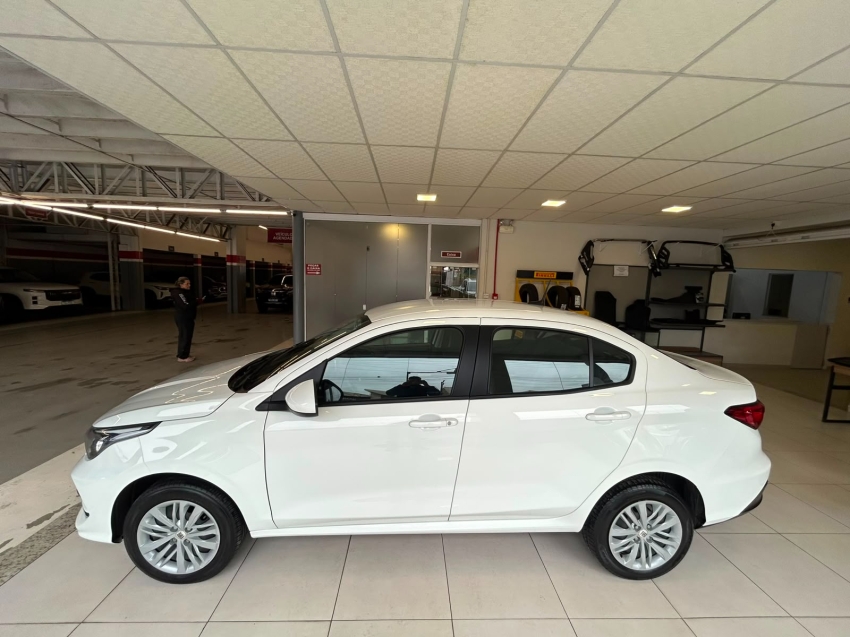 fiat cronos 1.3 firefly flex drive cvt 4p automatico 20233